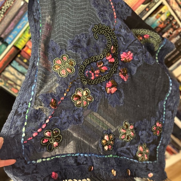 Hand Embroidered Floral Navy Scarf - Picture 2 of 6